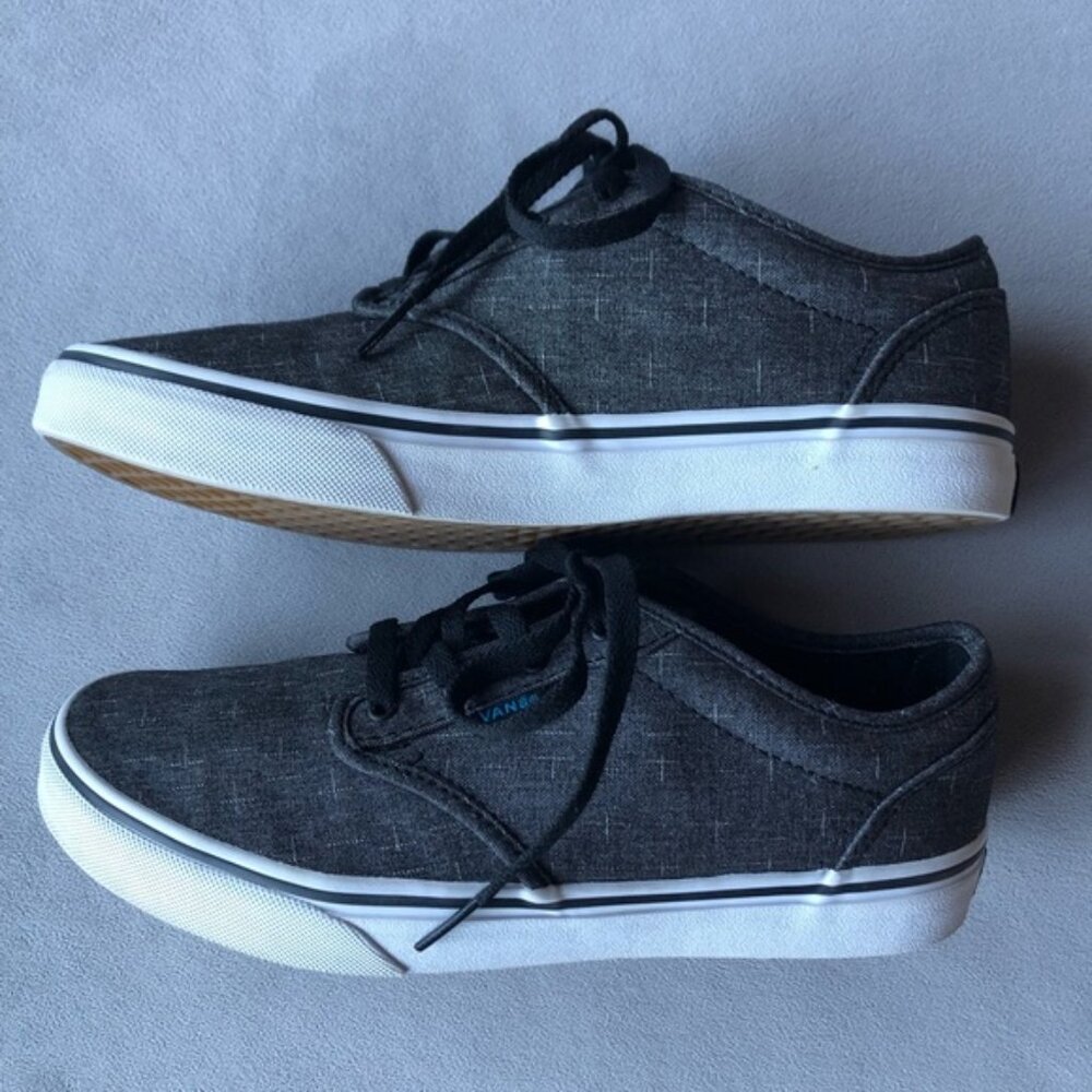 Vans ~ Lo Pro Sneaker ~ Youth Size 6.5